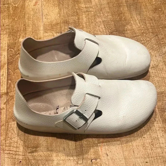 Birkenstock White Leather Clogs - Picture 2 of 7